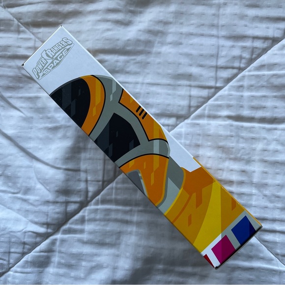 Power Rangers Lightning Collection - In Space Yellow Ranger - Picture 4 of 6